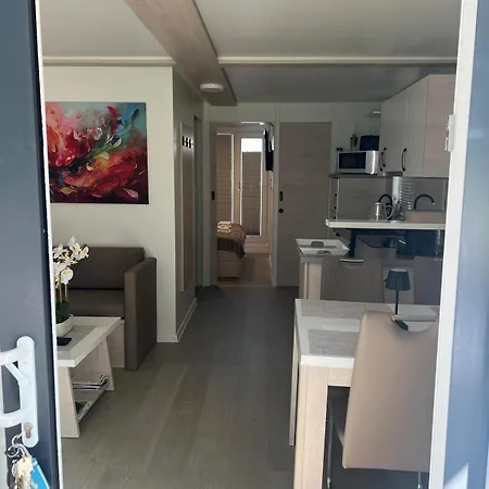 Floating House Sea Vikendica